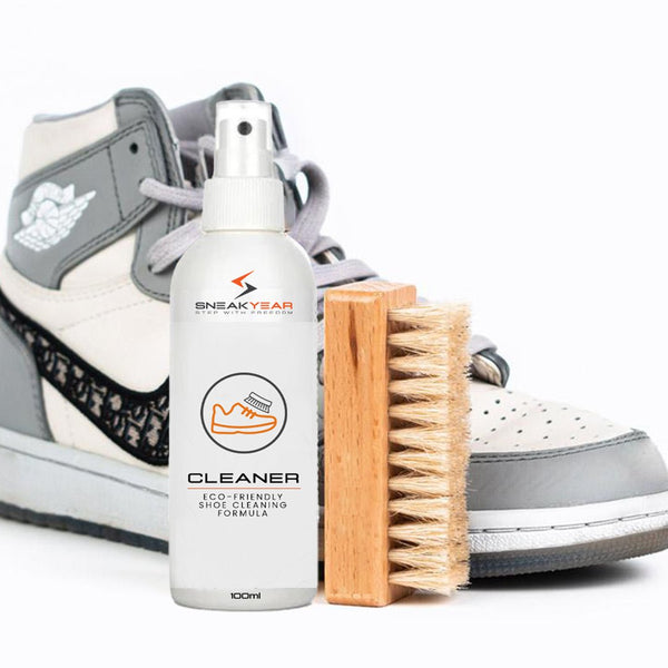 AinaCare Bronze Sneaker Cleaner with Cleaning Brush - Eco Friendly Shoe  Cleaner Kit for Sneakers - Removes Dirt, Stains, Grime & Grass - Shoe  Cleaning